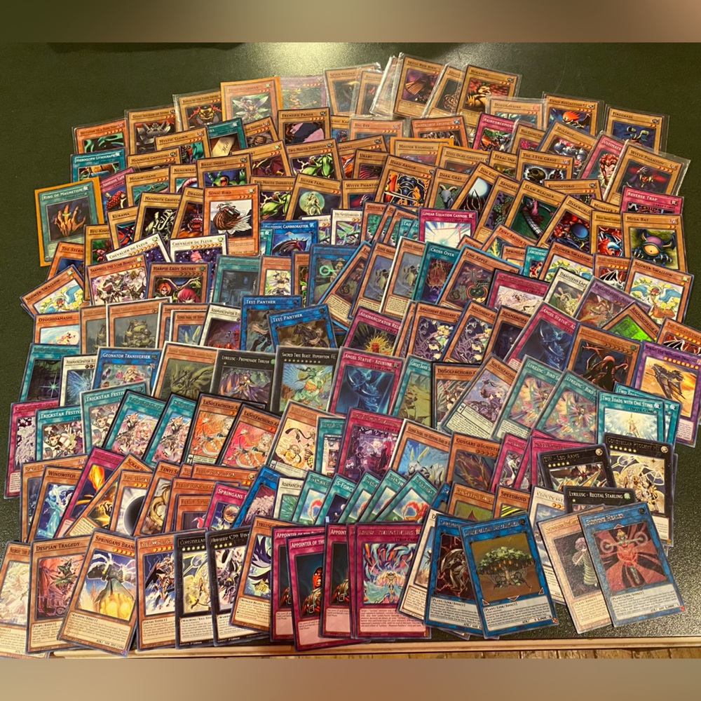 Yu-Gi-Oh! Cards Lot
